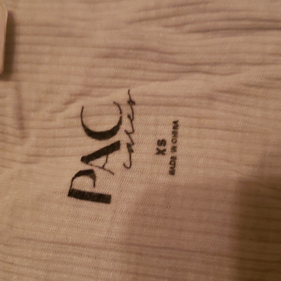 Cropped long sleeve - Picture 2 of 2